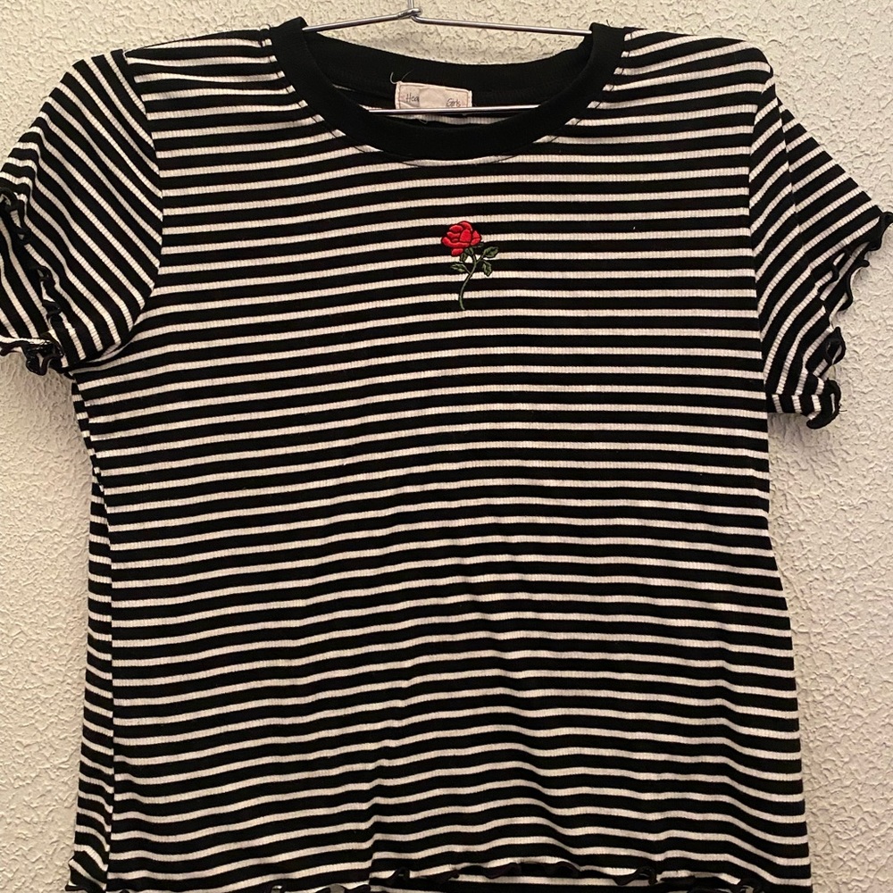 Girl’s rose Black & White Stripe shirt
